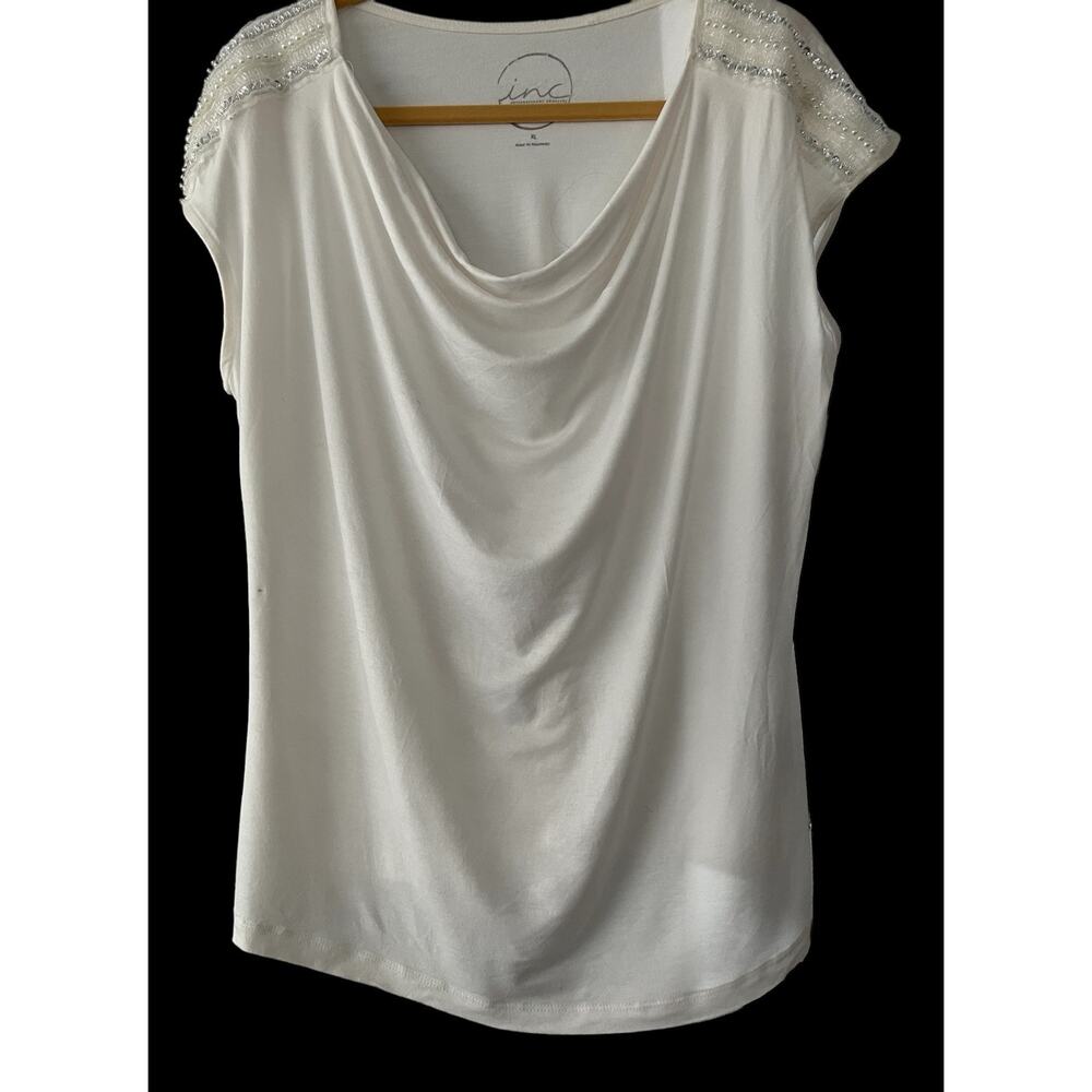 I.N.C. International Concepts Women White T-Shirt with Bling on shoulders S: XL